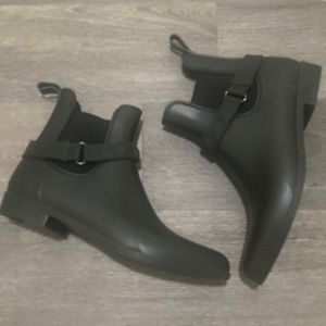 Delightful Rubber Rain Booties